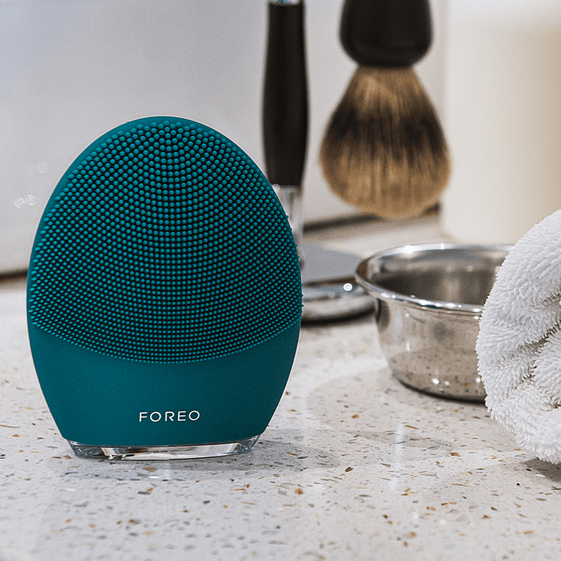 FOREO Dispositivo intelligente per la pulizia e il rassodamento del viso Black Friday Prezzi