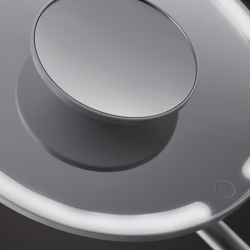 CurrentBody Skin Specchio illuminato a luce LED Offerta